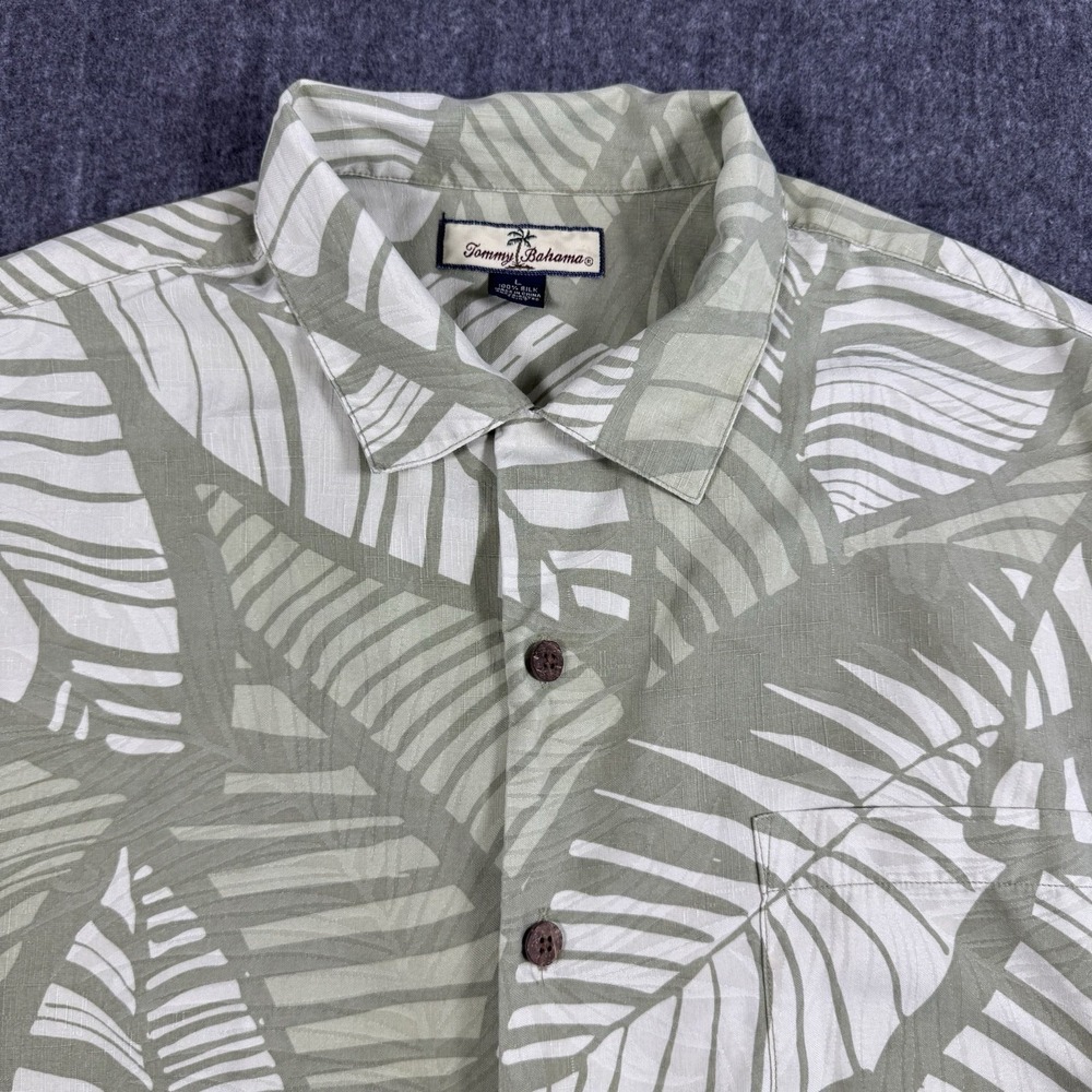 Tommy Bahama Men's L 100% Silk Green Tropical Hawaiian Shirt